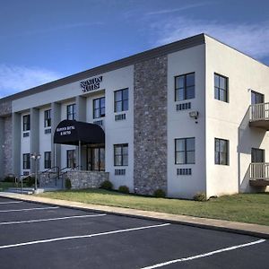 Brinton Suites